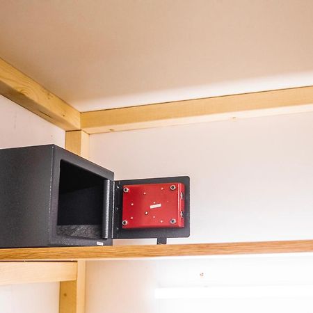 Capsule Hostel Logistic Вилнюс Екстериор снимка