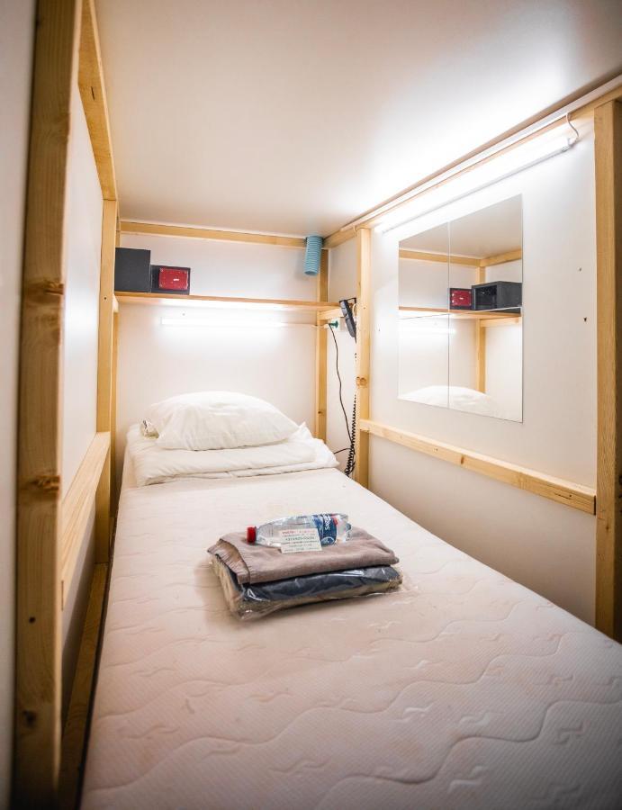 Capsule Hostel Logistic Вилнюс Екстериор снимка