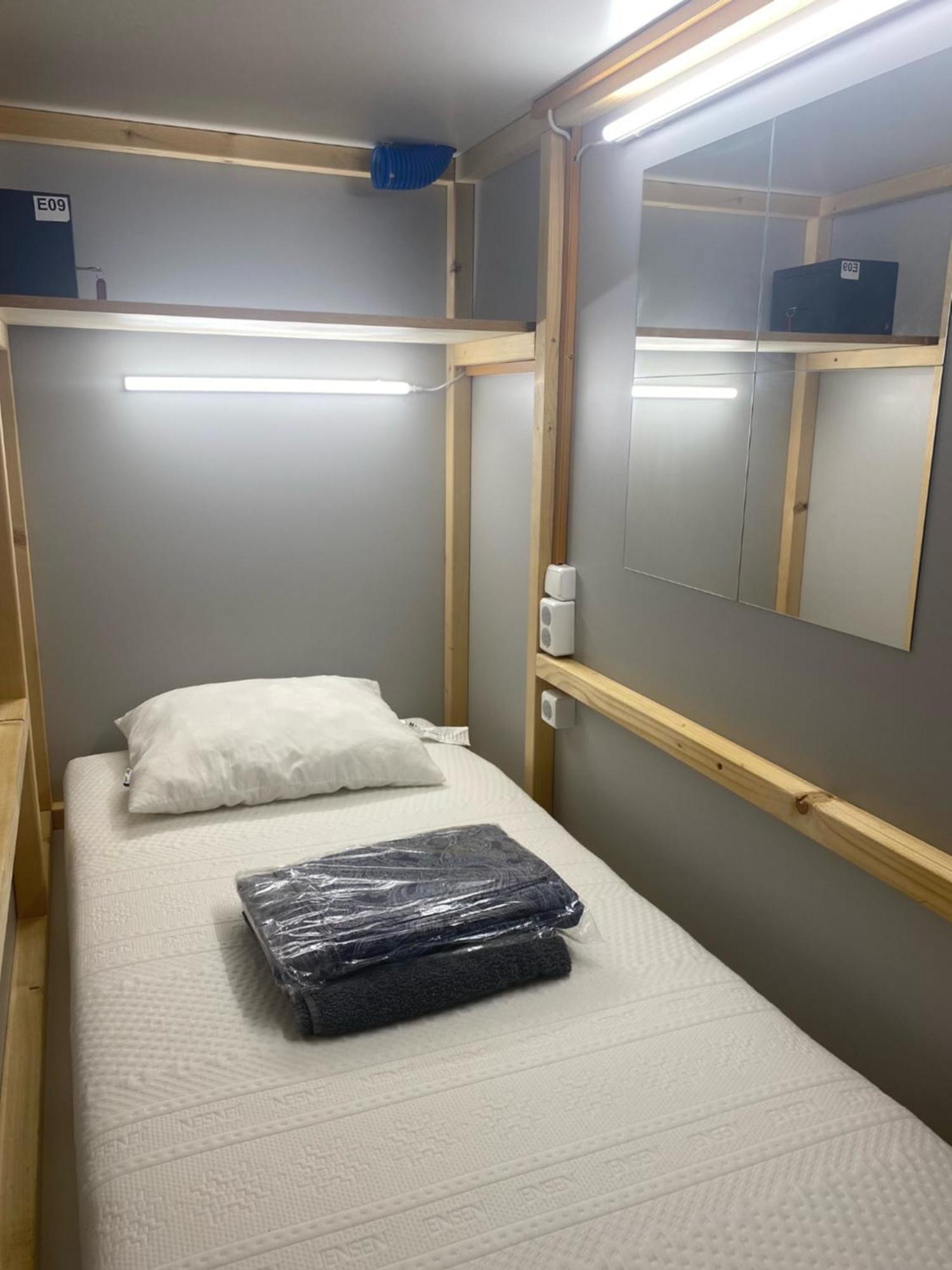 Capsule Hostel Logistic Вилнюс Екстериор снимка